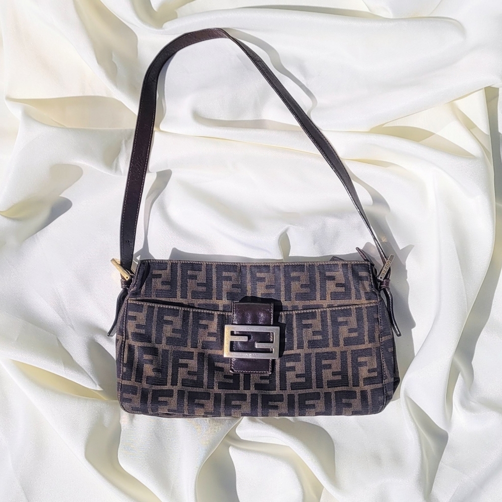 SOLD 🥀 FENDI ZUCCA SHOULDER BAG🥀